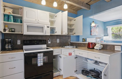 Cocoa Beach Apartment | Coco Sands Studios