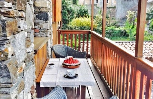 Carciano Ski Chalet | Coco small villa with lake view