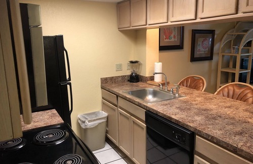 Cocoa Beach Apartment | Cocoa Beach "Ocean Landing Resort“ Ocean Front Apartment