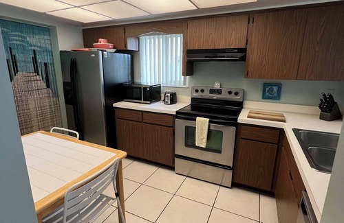 Crescent Beach Condo | Cocoa Beach Paradise - direct ocean