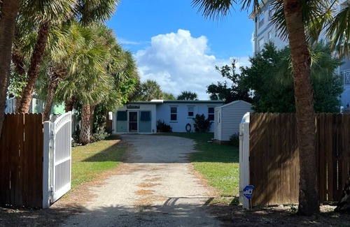 Port Canaveral House | Cocoa Beach The #1 Surf Beach The Mulvaine Beach House