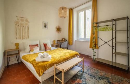 Centre Historique Apartment | Cocon des halles - Climatisation - Terrasse