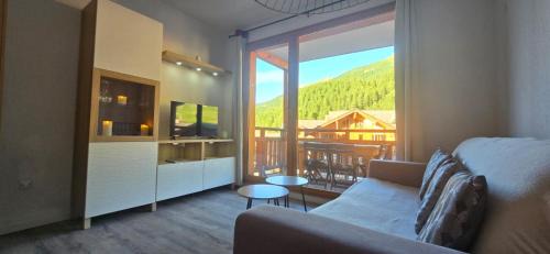 Les Orres Apartment | Cocon des Orres res balcon des airelles appartement 512