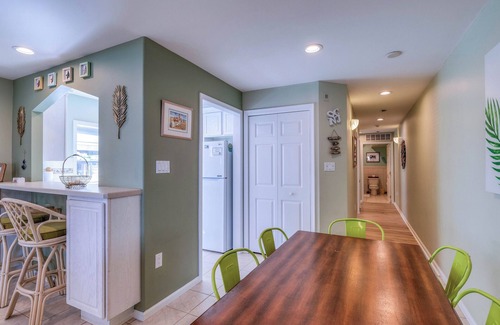 North End Condo | Coconut Cove: ACROSS from beach + boardwalk + parking w/Full Linen Service!