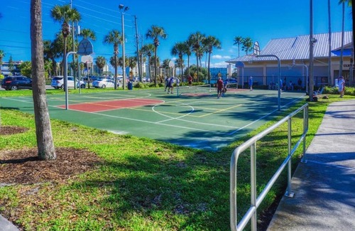 Bay Esplanade Apartment | Coconut Grove Beach Resort Suites 5 & 6