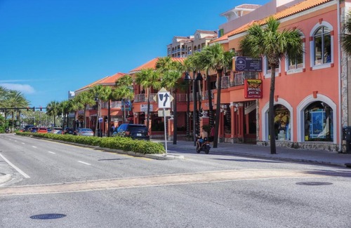 Bay Esplanade Apartment | Coconut Grove Beach Resort Suites 5 & 6
