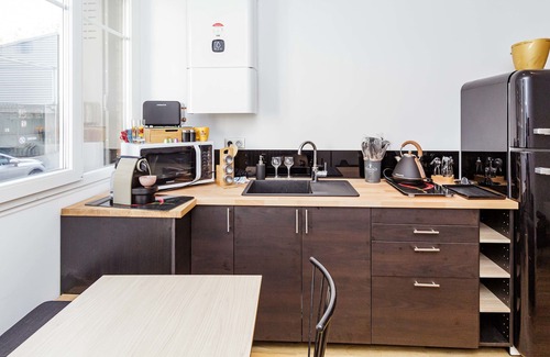 Vanves Apartment | Cocoon refurbished in the center of Vanves