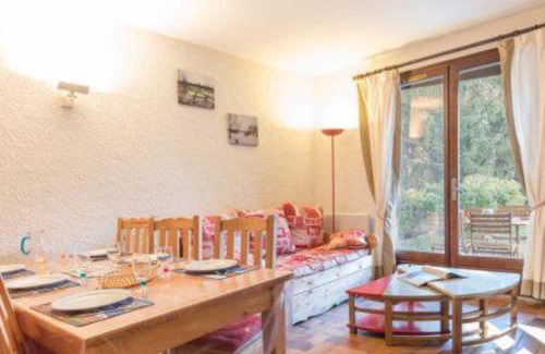 Monetier-les-Bains Apartment | Cocoon with garden and beautiful mountain view