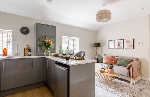 Cardiff Apartment | Cohost Partners Stylish Stay Near Cardiff City Centre