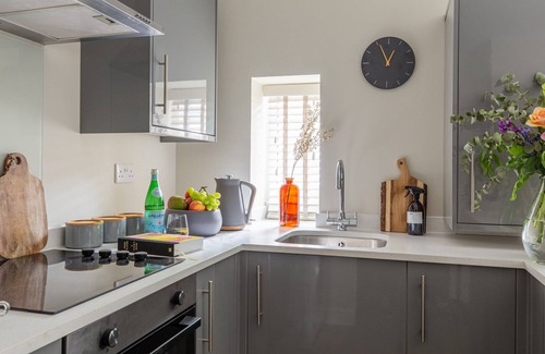 Cardiff Apartment | Cohost Partners Stylish Stay Near Cardiff City Centre
