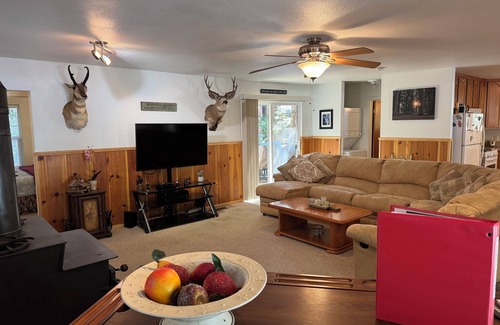 Cold Springs Cabin | Cold Springs Cabin - Charming 2 Bedroom retreat