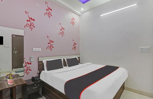 Lucknow Hotel | Collection O Shivashakti Grand Near Chaudhary Charan Singh International Airport