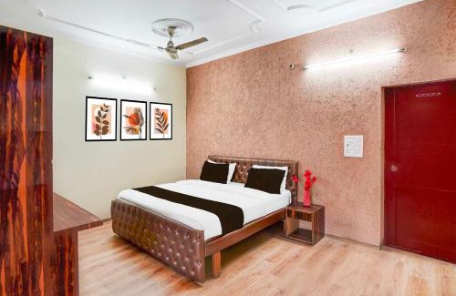 Dehradun Hotel | Collection O Tyagi Road near Railway Station