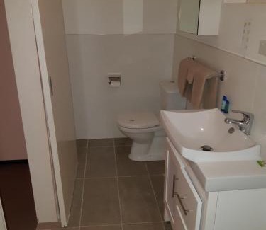 East Tamworth Hotel | Colonial Inn Motel