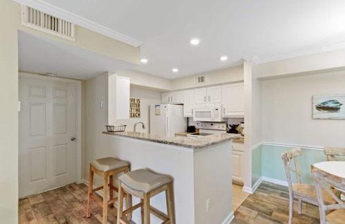 Gulf Shores Condo | Colony Club H6 with Pool