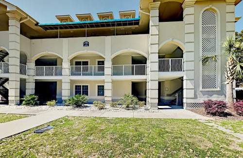 Sunset Beach Apartment | Colony II - Unit 106