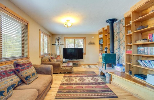 Saint Mary's House | Colorado Cabin with Deck, Fire Pit and Mountain Views!