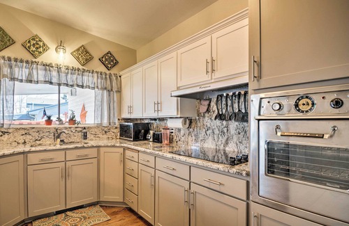 Colorado Springs House | Colorado Springs Home: Large Yard w/Mountain View