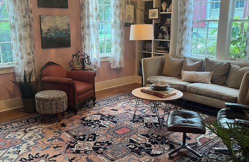 Joffre House | Colorful 2Br 2Ba home in Memphis - close to everything! Long terms stays welcome
