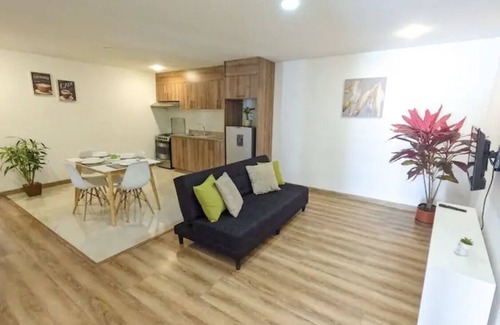 Cuenca Apartment | [Colorful Apartment] 4min City center + Free parking