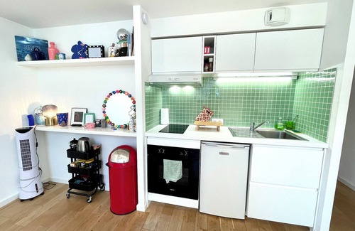 Thonon-les-Bains Condo | Colorful cocoon in the center of town