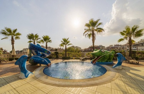 Alanya Apartment | Colorful Flat with Shared Pool and Spa in Alanya