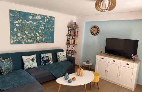 Minoa Pediada Apartment | Colorful House Tsoutsouras