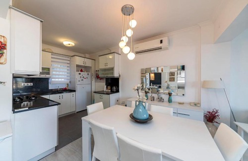 Bodrum City Center Villa | Colorful House with Magnificent Sea View near Beach in Bodrum