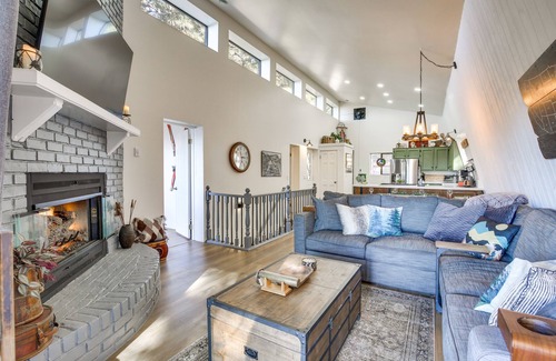 Running Springs Cabin | Colorful Running Springs Cabin w/Incredible Views