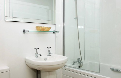 Wellingborough Hotel | Columbia Hotel & Restaurant