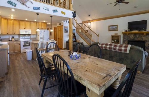 Grand Lake Condo | Columbine Cabin, 4/3 - Sleeps 13