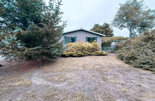 Coos Bay House | Columbus Empire House - Home in Coos Bay, OR