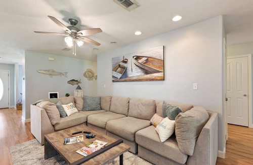 Long Beach House | Come check out Reel Paradise!