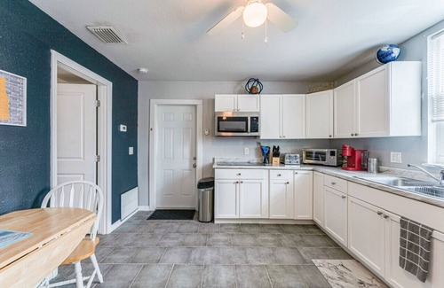 St. Petersburg - Clearwater House | Come enjoy this unique Mother In-Law Suite