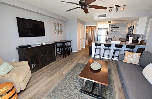 Ono Island Condo | 👣 Come get your toes in the sand ~ and a cold drink in your hand! 🍹