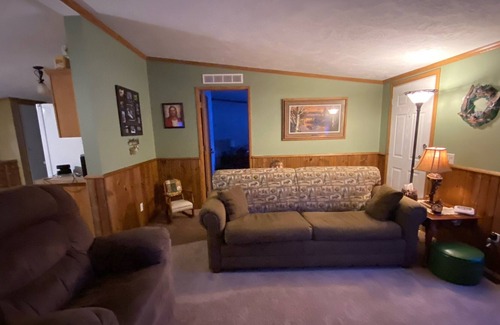 Oneida County House | COME RELAX AND ENJOY THE PEACE AND FUN