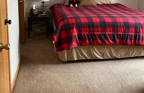 Oneida County House | COME RELAX AND ENJOY THE PEACE AND FUN