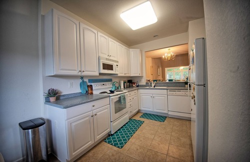 Ocean View Villa | Come Relax in our Peaceful 3 Bedroom Twinhome just 3 miles from Beach!