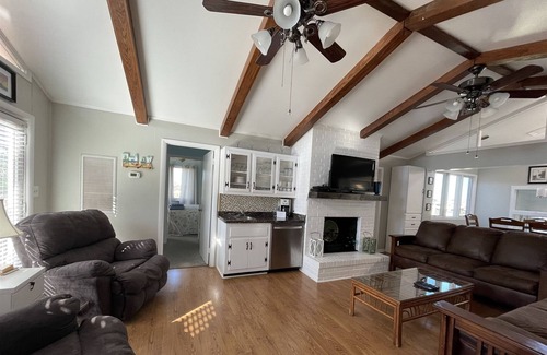Hatteras Cottage | Come stay at Wild N Wonderful and Enjoy the Indoor Pool!