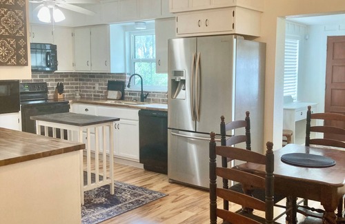 Frostproof Cottage | Come visit this Amazing Cottage on Beautiful Lake Reedy!