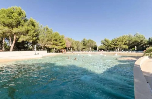 Pont Royal Apartment | Comfort 1-bedroom apartment (sleeps 6)