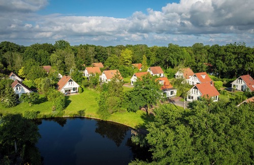 Enter House | Comfort 6-person bungalow in the holiday park Landal Landgoed De Elsgraven