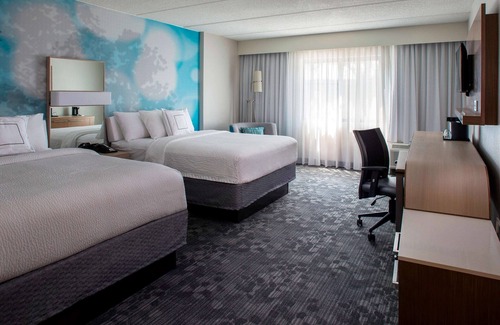 Norcross Hotel | Comfort and Convenience! 2 Family-friendly Units | Pool & Gym Access!