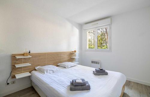 California - Pezou Apartment | Comfort and serenity with A-C, Parking and Balcony
