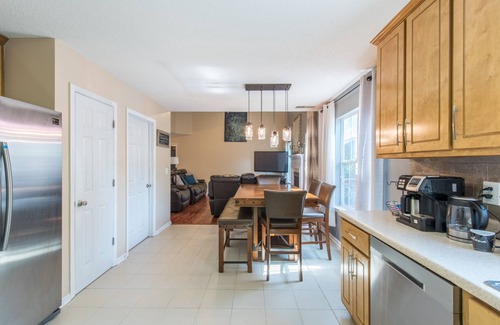 Rex House | Comfort and Style on the Colonnade