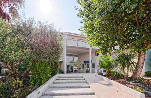 Six-Fours-les-Plages Hotel | Comfort Aparthotel Six-Fours