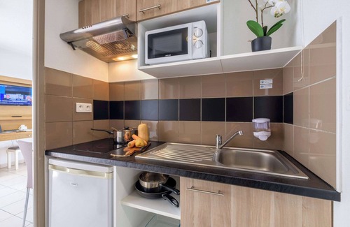 Antibes Apartment | Comfort Aparthotel Antibes Le Maestria