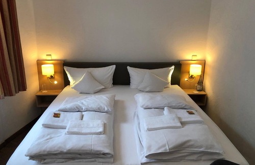 Monschau Hotel | Comfort Double Room Shower /Bath, Toilet - Hotel Horchem GmbH