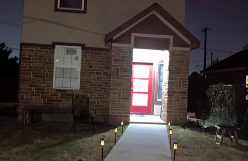 Garland House | Comfort, estilo y comodidad con elegancia, Tranquil 4-bedroom house in Garland
