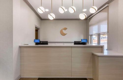 Cuyahoga Falls Hotel | Comfort Inn & Suites Cuyahoga Falls - Akron